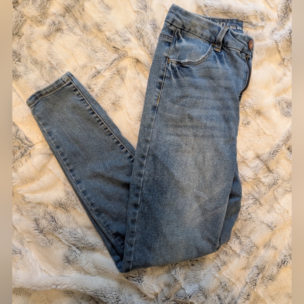 No Boundaries Women's Skinny Jeans 11